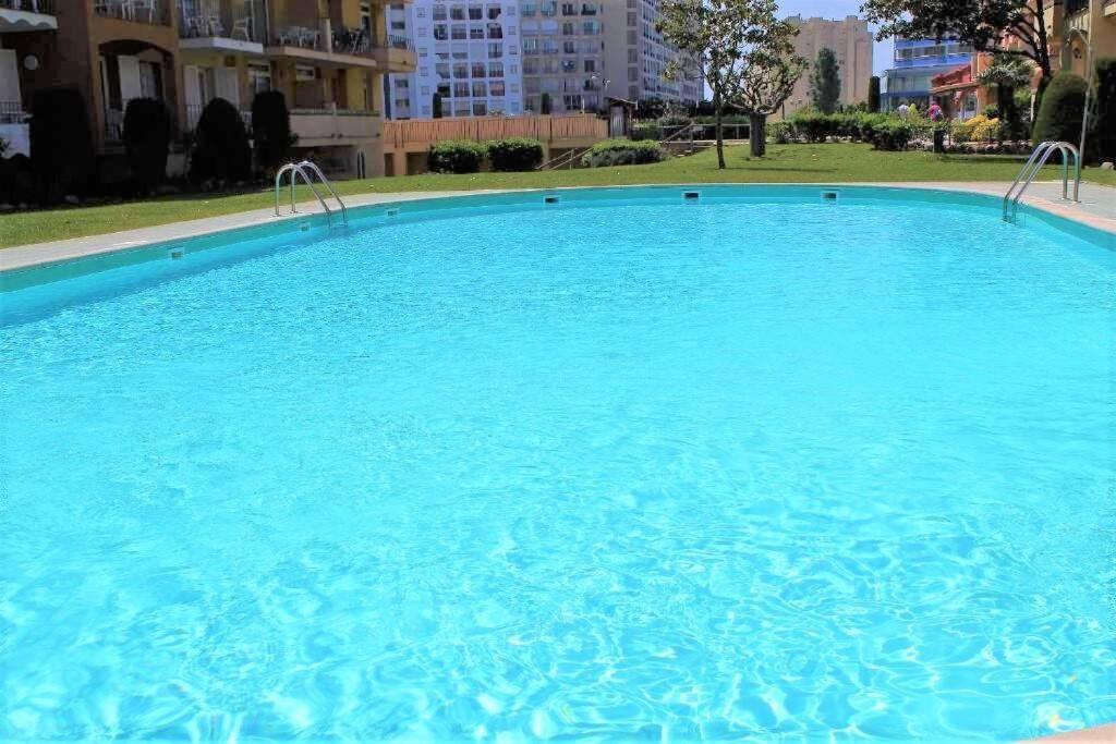 Greserva Kar-Centro, Junto A La Playa, 3 Piscinas, Wifi, Clima, Restaurantes 2024 Empuriabrava Bagian luar foto
