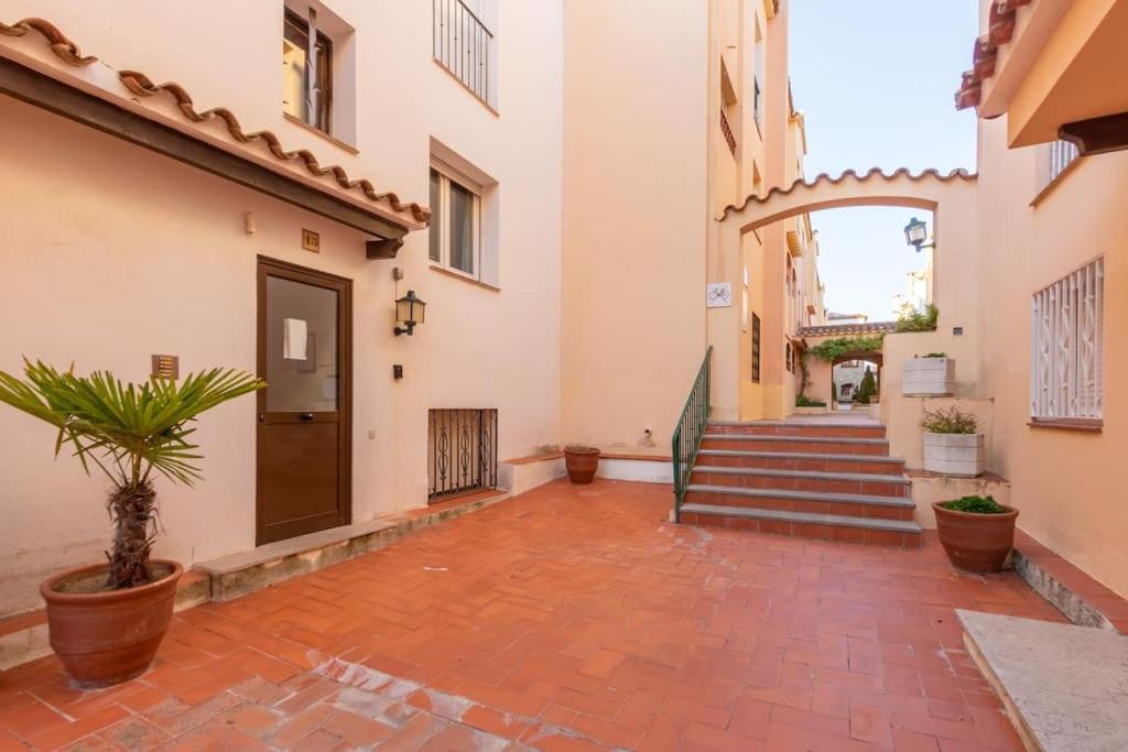 Greserva Kar-Centro, Junto A La Playa, 3 Piscinas, Wifi, Clima, Restaurantes 2024 Empuriabrava Bagian luar foto